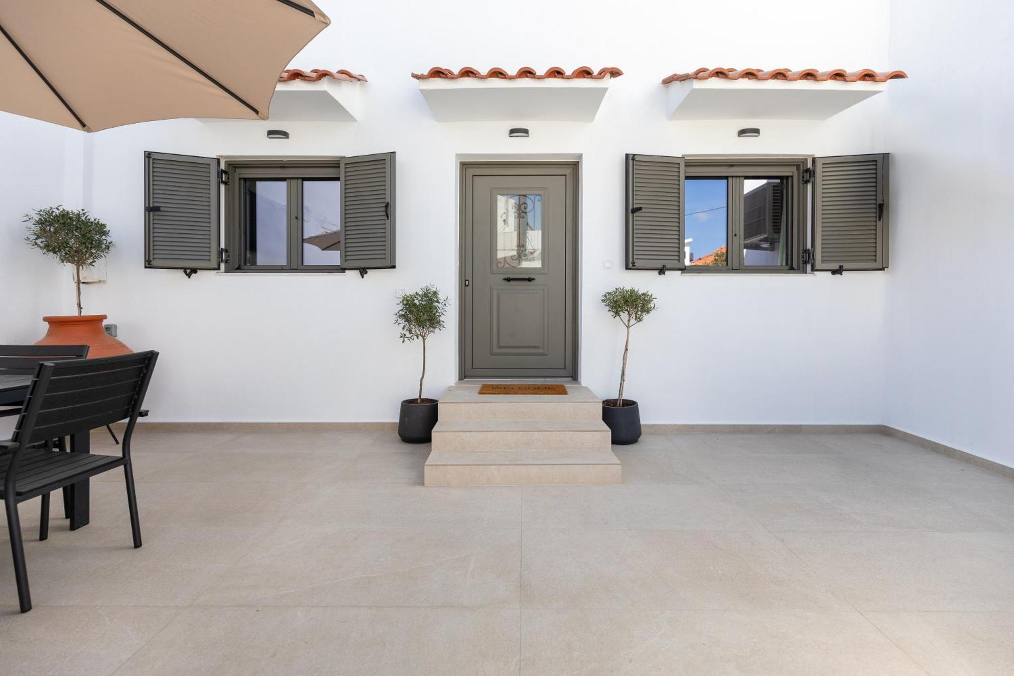 Basilio Villa *